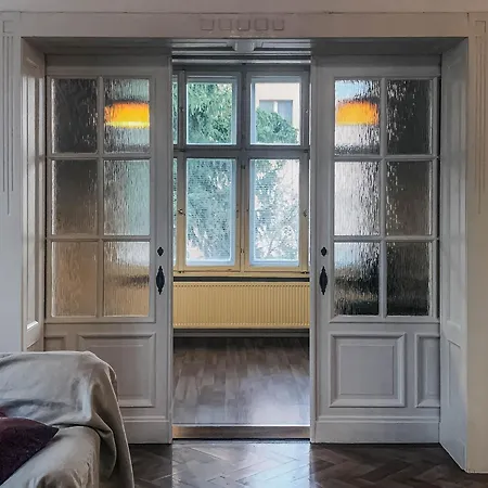 Stylowy Park Wawrzyniaka Вроцлав