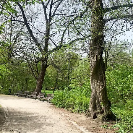 Stylowy Park Wawrzyniaka Вроцлав