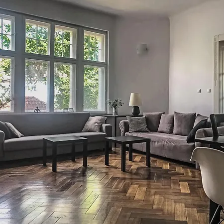 Stylowy Park Wawrzyniaka Вроцлав