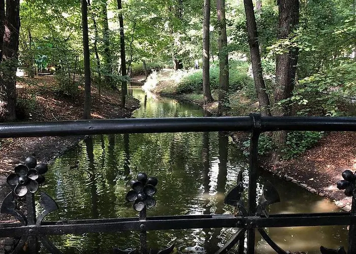 Stylowy Park Wawrzyniaka Vratislav